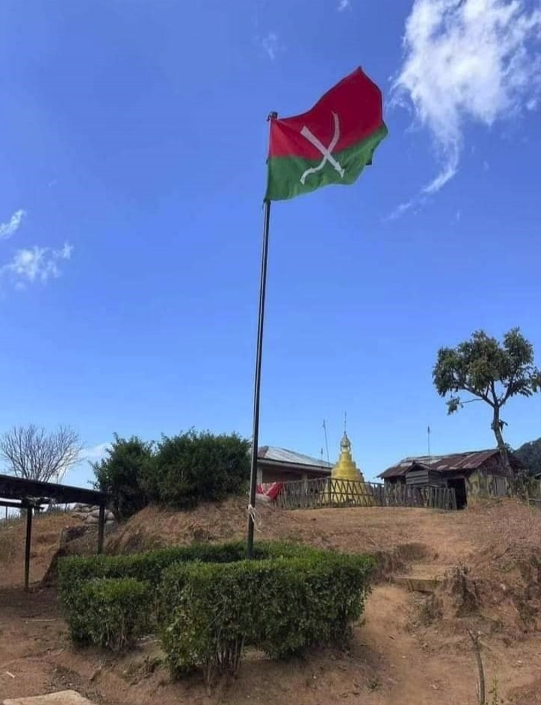 ချီဖွေမြို့နယ်၊ လဂွေကျေးရွာရှိ ပြည်သူ့စစ်နှင့်စစ်ကောင်စီတပ်စခန်းများအားလုံးကို KIA၊ PDF ပူးပေါင်းတပ်များက သိမ်း ပိုက်ရရှိ