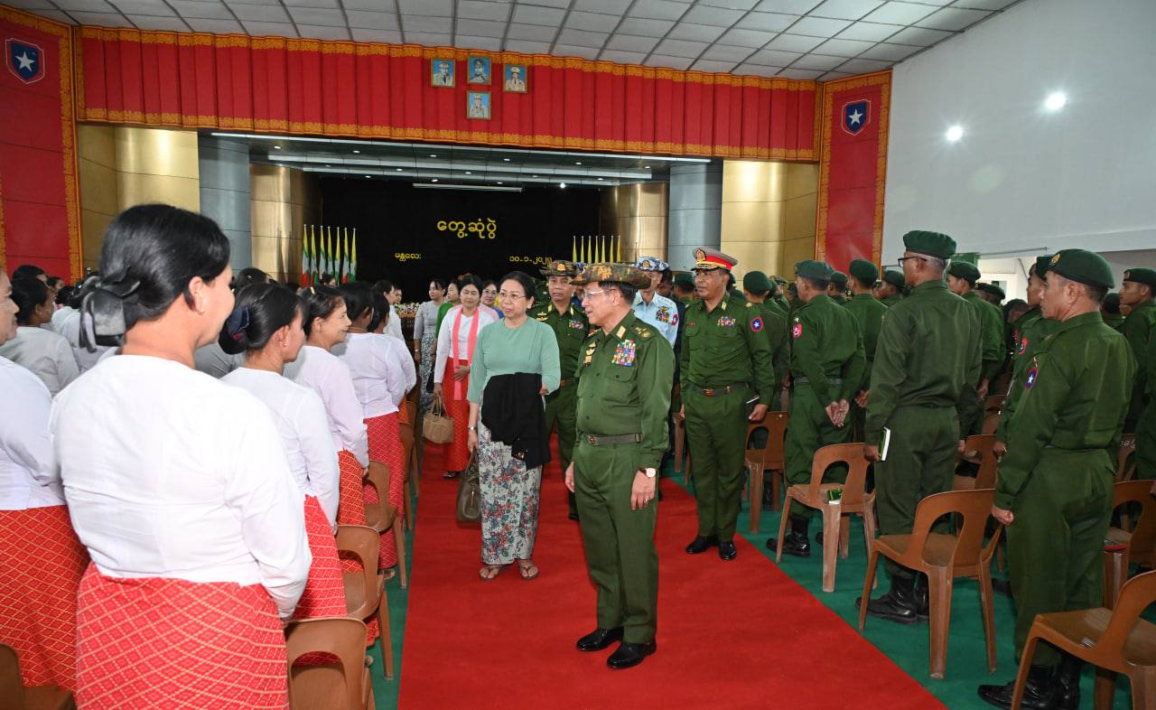 ပြည်သူကို လက်နက်ကိုင်အနိုင်ကျင့်မှုတွေ မရှိစေဖို့ အရေးကြီးတယ်လို့ အကြမ်းဖက်စစ်ခေါင်းဆောင် မင်းအောင်လှိုင်က မှာကြား