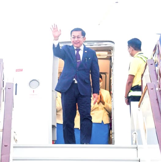 ယူကရိန်းသမ္မတ၏ လုံခြုံရေးတာဝန်မယူ ဆိုသော စကားကြောင့် နေပြည်တော်တွင် စိုးရိမ်မှုများဖြင့် လှုပ်လှုပ်ခတ်ခတ်ဖြစ်သော် လည်း မင်းအောင်လှိုင် ရုရှားသွားရောက်ရန် ဆုံးဖြတ်ထားဆဲ