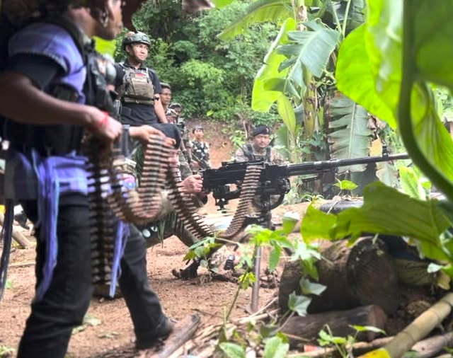 Breaking News- ထိုင်း- မြန်မာနယ်စပ်ရှိ စစ်ကောင်စီ၏ ကနဲလေးစစ်စခန်းကို KNLA က ညတွင်းချင်း တိုက်ခိုက်သိမ်းပိုက်
