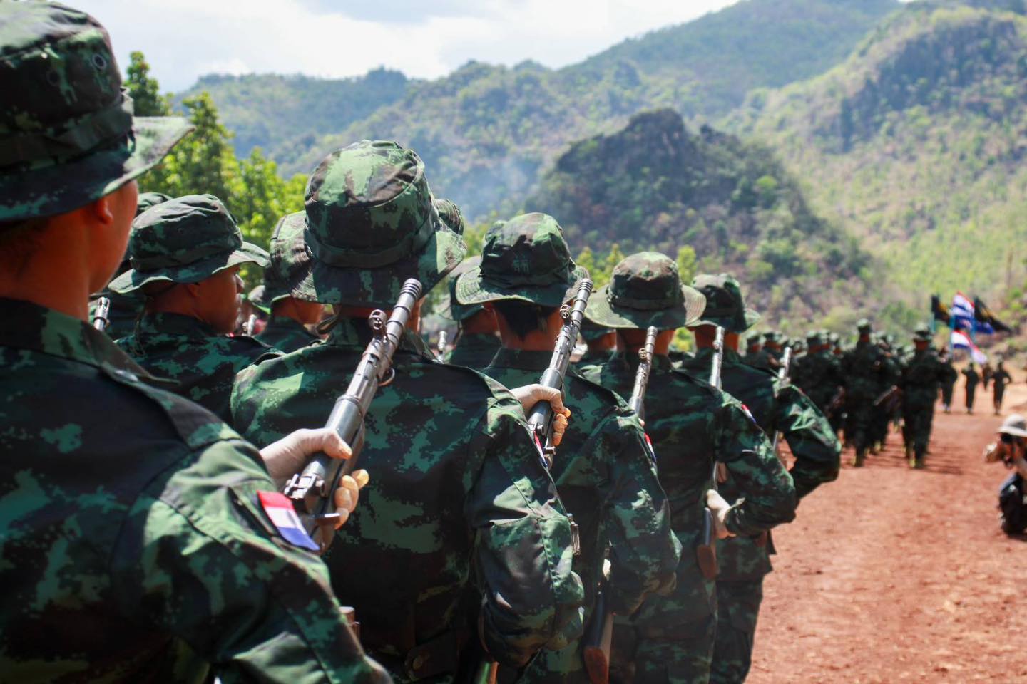 ၄ နှစ်သားသာရှိသေးသော်လည်း ကရင်နီလူမျိုးများ၏ဘိုးဘွာပိုင်မြေများကို ပြန်လည် သိမ်းပိုက်ရရှိထားသော KNDF တပ်ကို မြောက်ပိုင်းညီနောင် ၃ ဖွဲ့ ဂုဏ်ပြု