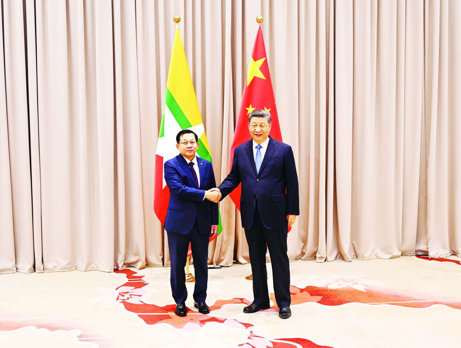 နှစ်ဖက်အကျိုးရှိမယ့် ဆက်ဆံရေးဖော်ဆောင်နိုင်ဖို့ တရုတ်နဲ့အနီးကပ်ပူးပေါင်းမယ်လို့ စစ်ခေါင်းဆောင်ဆို