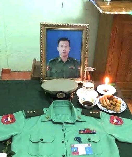 သံတောင်ကြီး၊ စစ်တပ်(ကြည်း)တိုက်ခိုက်ရေးသင်တန်းကျောင်းမှ တပ်ခွဲမှူး အရာရှိသင်တန်းဆင်းများ လိုက်ပါသော စစ်ယာဉ်တန်းကို တိုက်ခိုက်မှု စစ်တပ်ဘက်မှ တပ်ခွဲမှူး ဗိုလ်ကြီး ၈ ဦး အပါအဝင် ၉ ဦးသေဆုံး