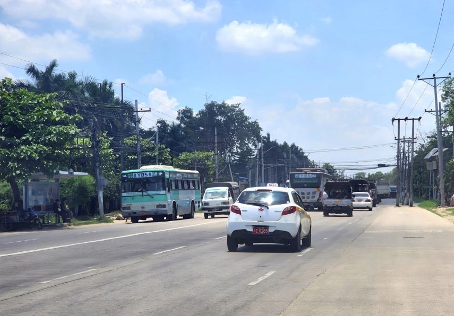 ရွှေပြည်သာ အမှတ် ၄ လမ်းမကြီးကို ၈ လမ်းသွားအဖြစ် ချဲ့ထွင်မည်ဟုဆိုကာ စစ်ကောင်စီက ထောင်နှင့်ချီသော နေအိမ်များကို ၈ ရက်အတွင်း ဖယ်ခိုင်းနေပြီး ဂရန်ရှိအိမ်ခြံမြေဝင်းများပါ ဖျက်သိမ်းရန် ခြိမ်းခြောက်ဖိအားပေးနေ