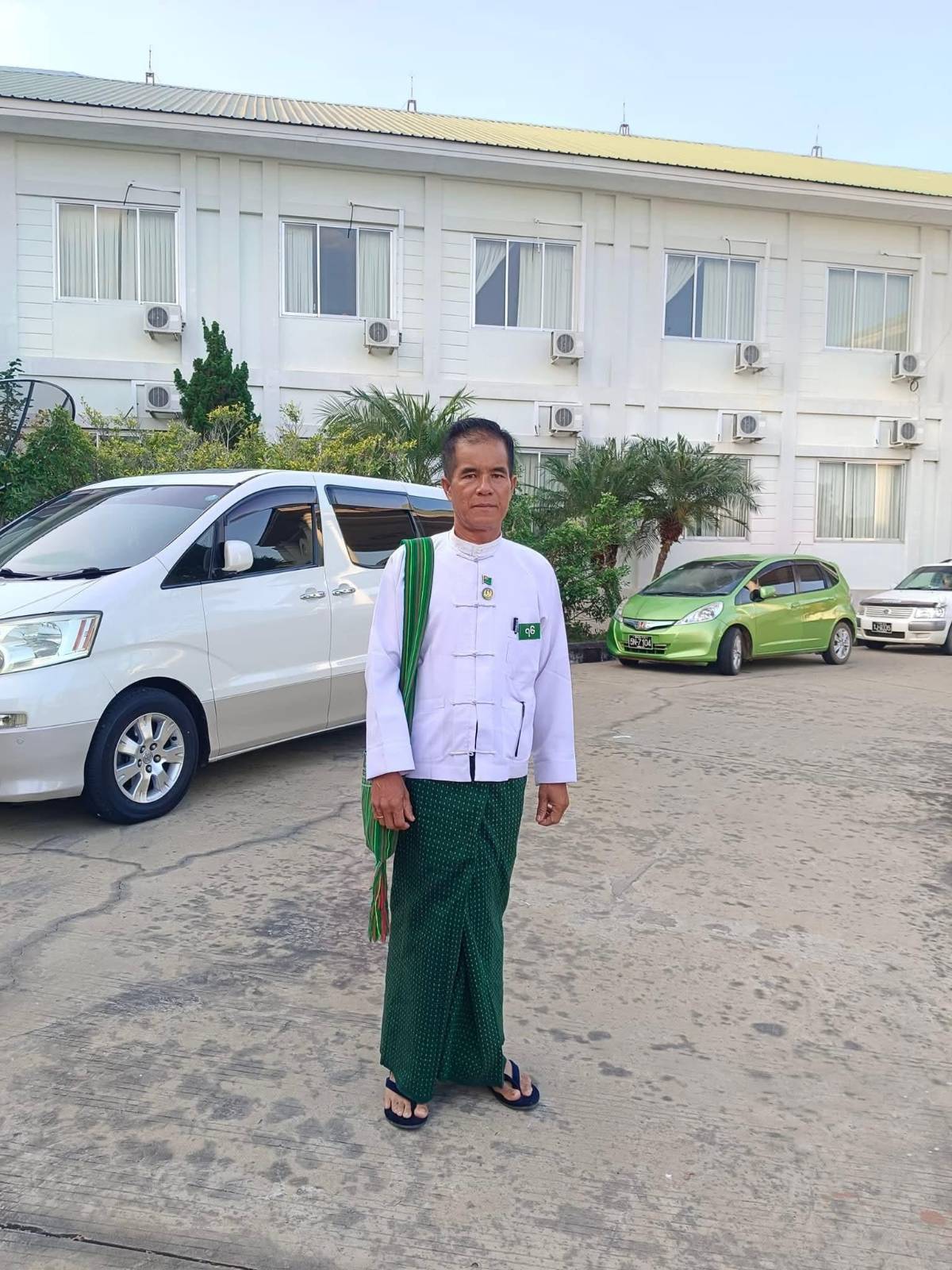 မောက်မယ်မြို့နယ်ပြည်ခိုင်ဖြိုးပါတီအမတ်ဟောင်း သေနတ်ဖြင့် ပစ်သတ်ခံရ