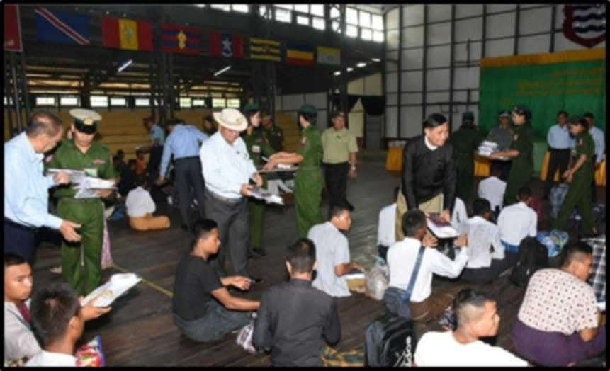 ဧရာ၀တီတိုင်းမှ စစ်မှုထမ်းစုဆောင်းခံရသောလူငယ်များကို အပါတ်စဉ် ၁၅ အဖြစ် သင်တန်းကျောင်းများကိုပို့ဆောင်