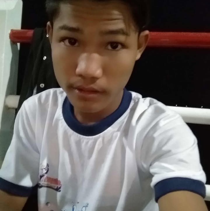 သာကေတမြို့နယ်တွင် အသက် ၂၅ နှစ်အရွယ် စိတ်ကျန်းမာရေးမကောင်းသူ မောင်သက်တင်ကို ရပ်ကွက်အုပ်ချုပ်ရေးမှူး မင်းမင်းနှင့်အဖွဲ့က စစ်မှုထမ်းအဖြစ် ရိုက်နှက်ဖမ်းဆီးပြီး တပ်ထဲသို့ ပို့ဆောင်