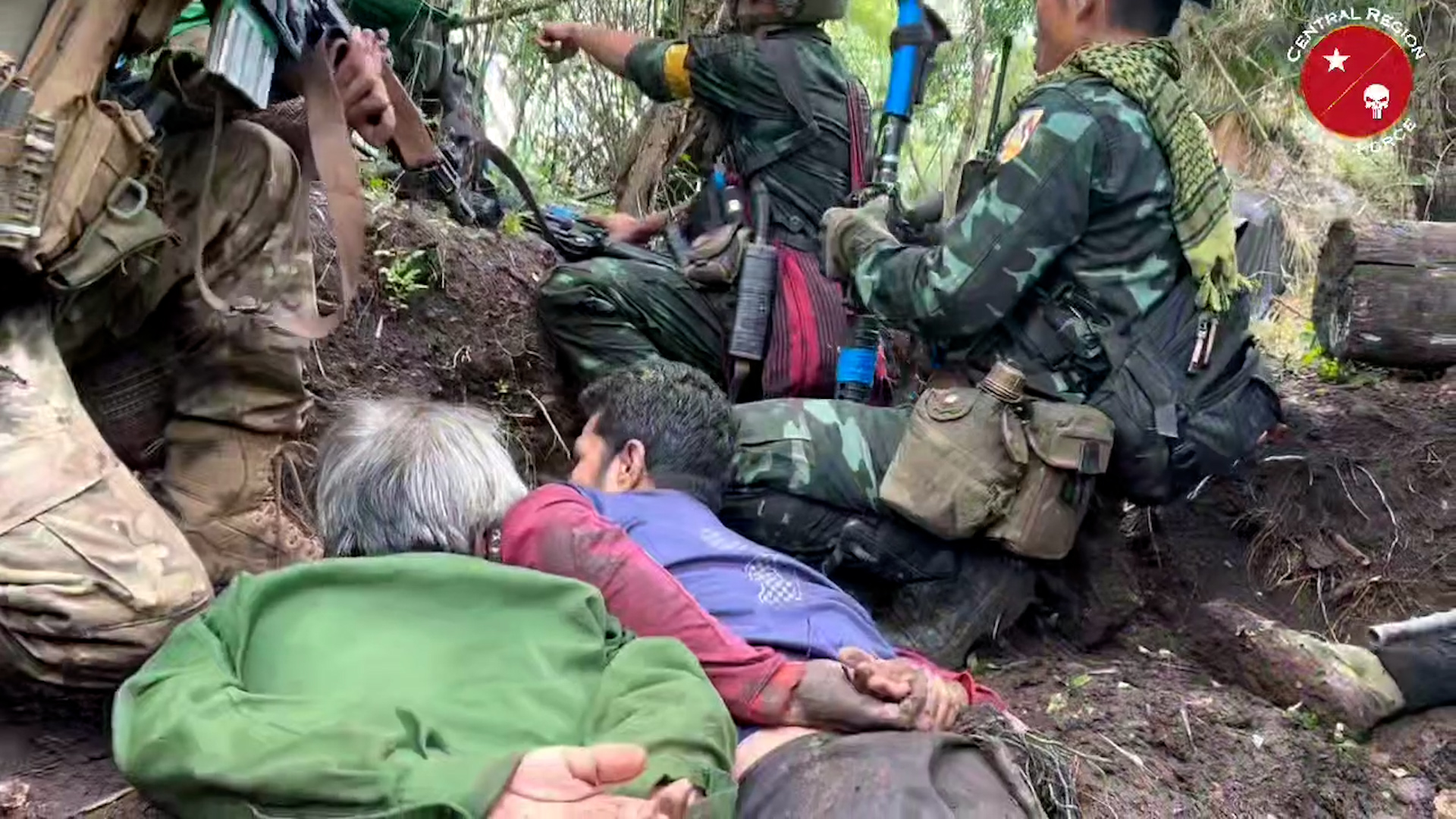 ဖားဆောင်းရှိ  စစ်တပ်၏ နောက်ဆုံး တပ်စခန်း ဖြစ်သော ခလရ ၁၃၅ တပ်ရင်းကို တိုက်ခိုက်မှု စစ်တပ်ဘက်မှ  ထိခိုက် သေဆုံးမှု များပြားပြီး ၂ ဦးထက်မနည်း အရှင်မိ